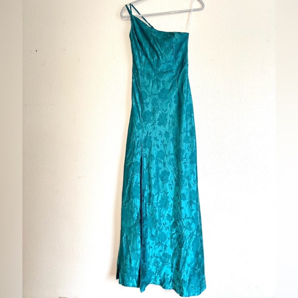 Lulus - Regal and Refined Teal Blue Satin Jacquard One-Shoulder Dress in Size M